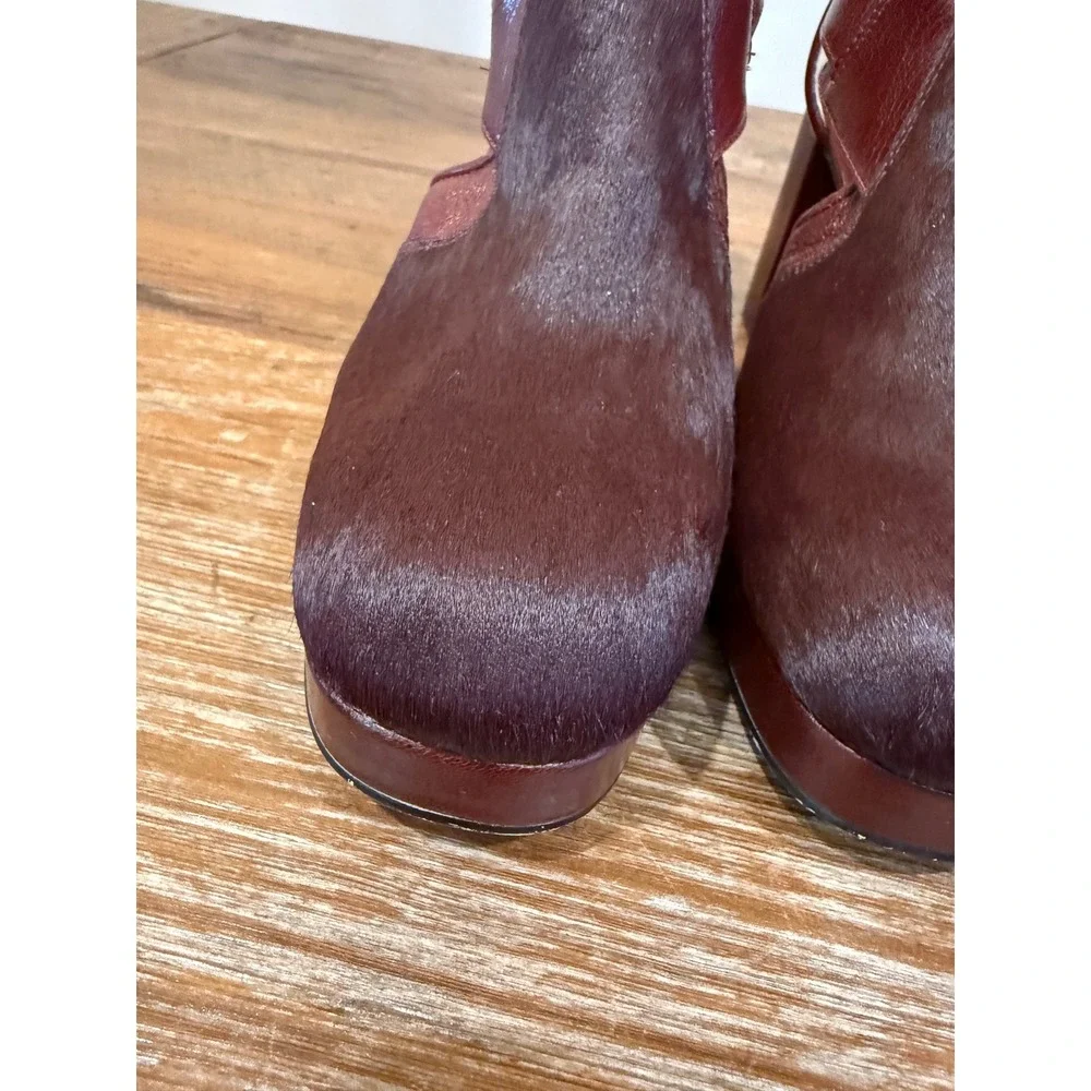 Vintage Clarks Orla Kiely Burgundy Leather Brown Hair Platform Heel Shoes 9.5